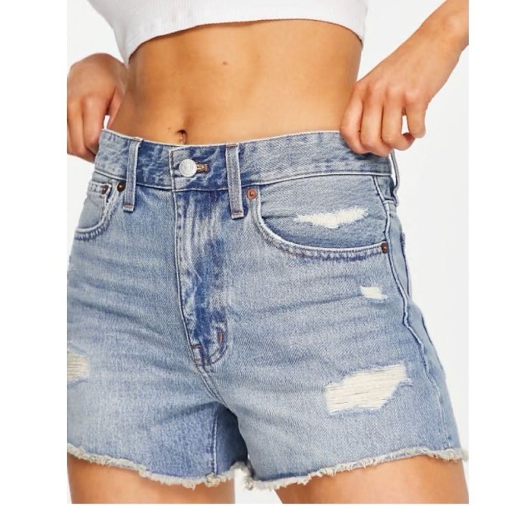 Madewell Relaxed Fit Shorts Distressed Denim Size 24 Jean Shorts